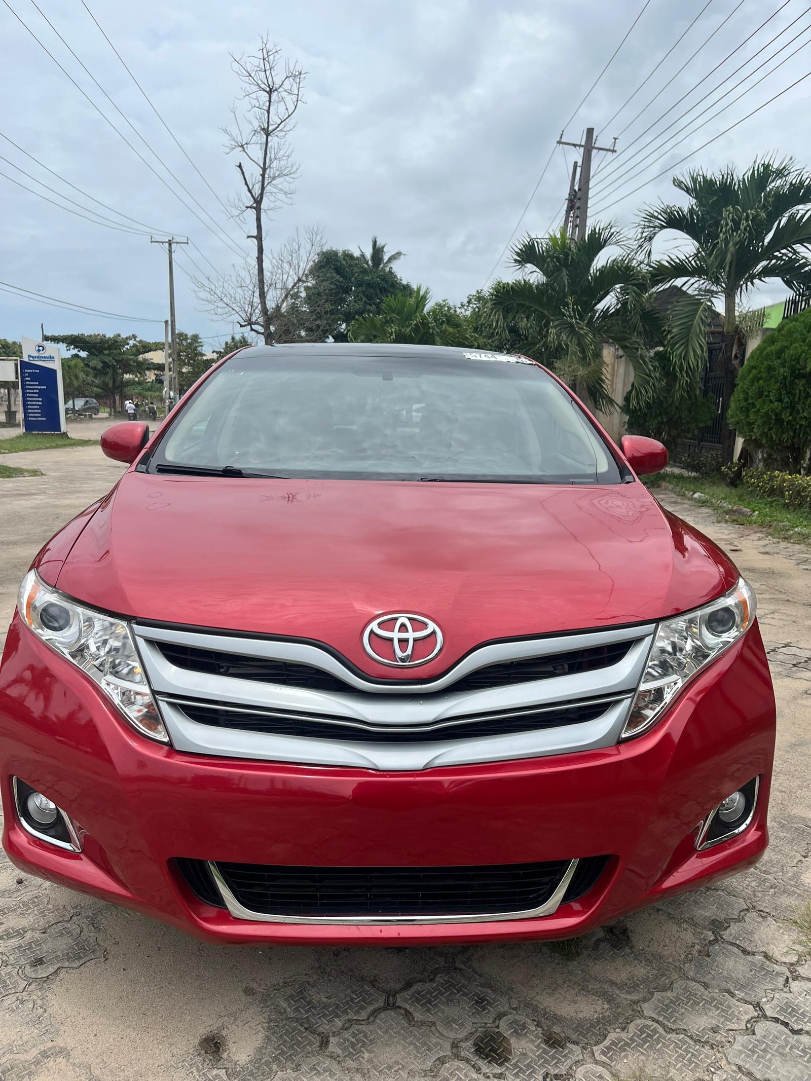Toyota Venza 2010–2015 crossover for sale in Asaba – roomy and stylish